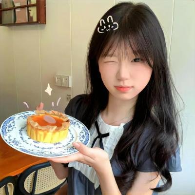 有秘密的她